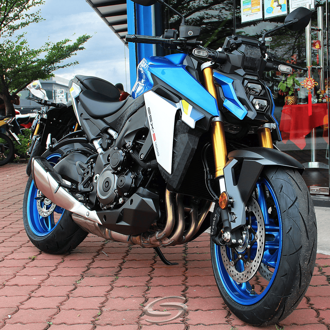Suzuki GSX-S 1000 – View 1